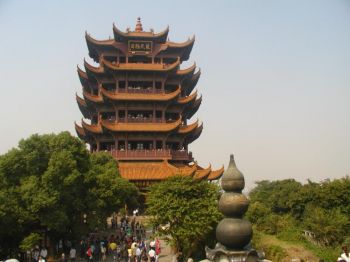 Truyen-thuyet-ve-Hoang-Hac-Lau_Tin180.com_001